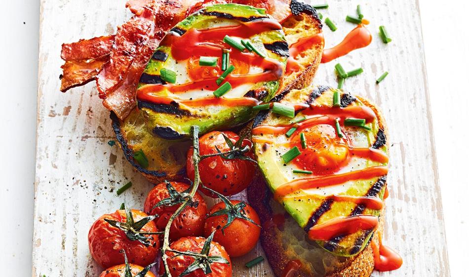 Baked avocado eggs| Flora