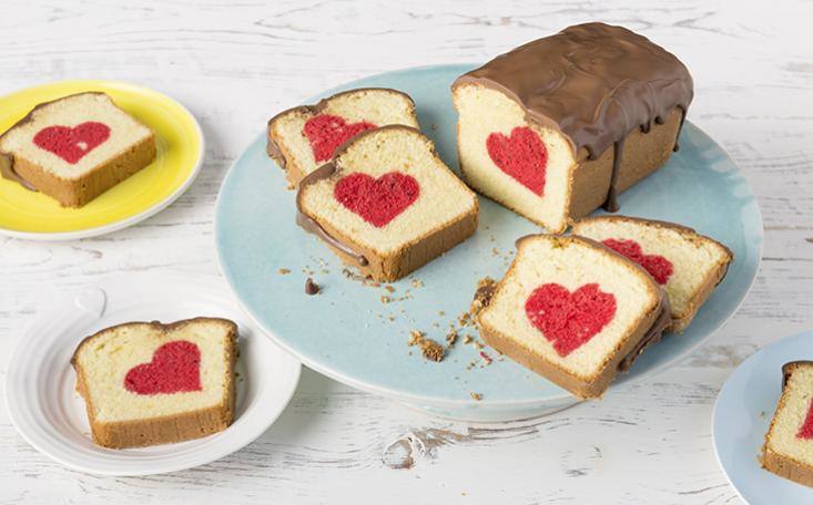 Hidden Heart Cake| Flora