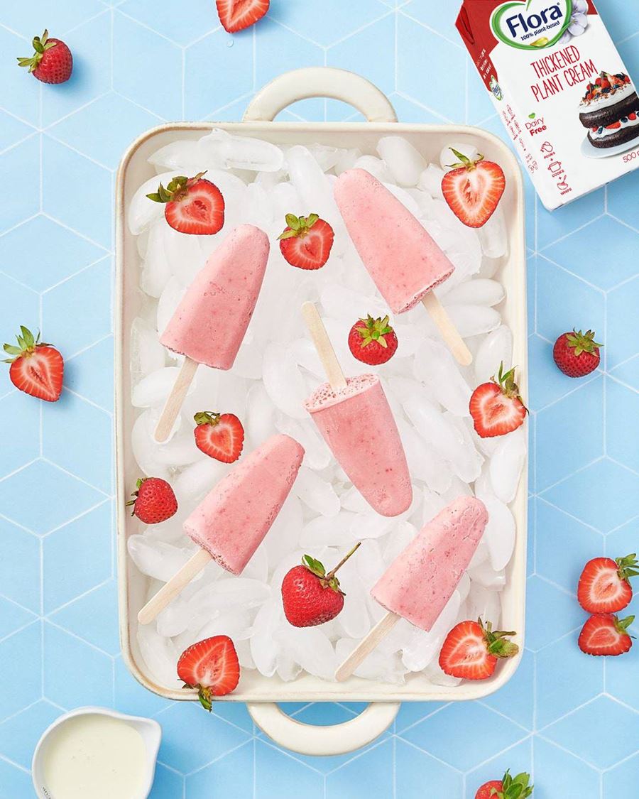 recipe image Strawberry and Plant Cream Popsicles